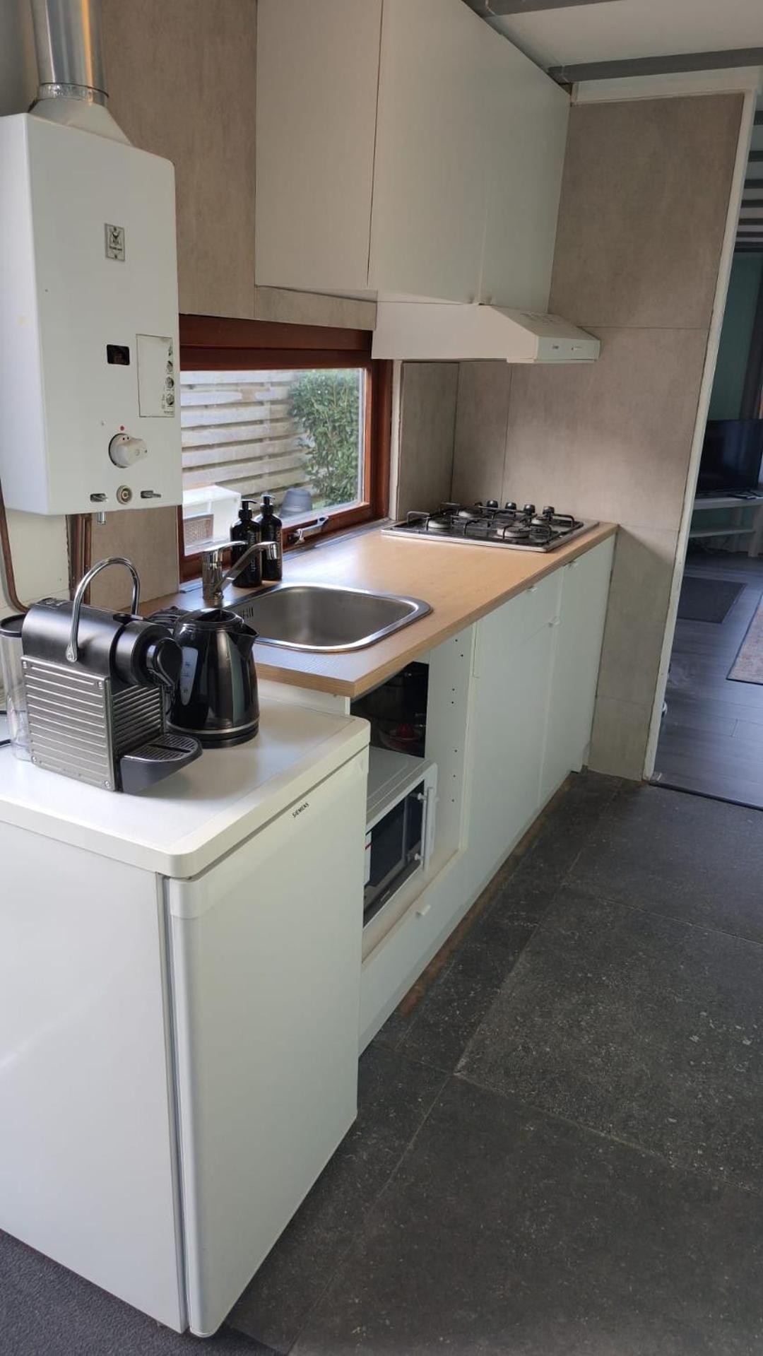 Knusse Veluwse Chalet in Putten alleen voor recreatie Buitenkant foto